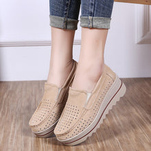 Cargar imagen en el visor de la galería, Autumn hollow anti-slip thick-soled shoes