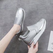 Cargar imagen en el visor de la galería, Stylish rhinestone thick sole casual shoes
