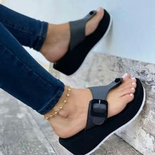 Load image into Gallery viewer, Ladies Platform Flip Flops