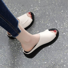 Cargar imagen en el visor de la galería, Zapatos de suela blanda realzados de suela gruesa de cuero suave Zapatilla de boca de pez