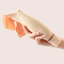 Cargar imagen en el visor de la galería, Women's seamless push-up latex deep V comfortable bra