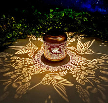 Cargar imagen en el visor de la galería, Outdoor Waterproof Hummingbird Solar Lanterns