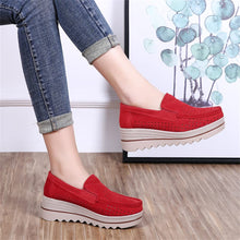 Cargar imagen en el visor de la galería, Autumn hollow anti-slip thick-soled shoes