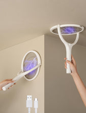 Cargar imagen en el visor de la galería, Rotating Head Rechargeable Fly Swatter with Telescopic Extensions