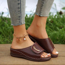 Cargar imagen en el visor de la galería, Women&#39;s Breathable Casual Solid Color Wedge Slippers with Wide Straps
