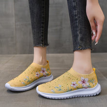 Cargar imagen en el visor de la galería, Women&#39;s Rhinestone Stretch Casual Breathable Sneakers
