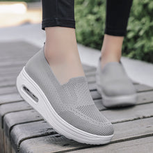 Cargar imagen en el visor de la galería, Women&#39;s Slip-On Thick-Soled Air-Cushion Sneakers
