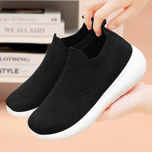 Cargar imagen en el visor de la galería, Ladies Spring Slip-On Soft Sole Lightweight Casual Shoes
