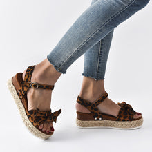 Cargar imagen en el visor de la galería, 2024 Summer Flat Hemp Rope Sandals for Ladies
