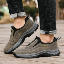 Cargar imagen en el visor de la galería, Men&#39;s Fashionable Plus Size Hiking Running Shoes
