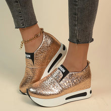 Cargar imagen en el visor de la galería, Metallic Thick Bottom Slip On Women Pumps
