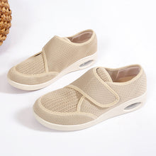 Cargar imagen en el visor de la galería, Women&#39;s Extra Wide Mesh Breathable Air Cushion Shoes
