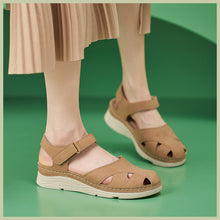 Cargar imagen en el visor de la galería, Women&#39;s Comfortable Casual ToE-toe Hollow Thick-Soled Sandals
