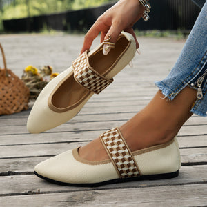 Women's Breathable Color Block Pointed Toe Flat Shoes