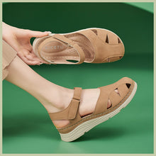 Cargar imagen en el visor de la galería, Women&#39;s Comfortable Casual ToE-toe Hollow Thick-Soled Sandals
