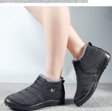 Cargar imagen en el visor de la galería, Winter warm and waterproof cotton boots unisex
