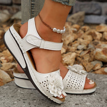 Cargar imagen en el visor de la galería, Women&#39;s Summer Hollow Flower Platform Sandals
