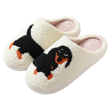 Cargar imagen en el visor de la galería, Graddi SnuggleTails Slippers
