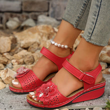 Cargar imagen en el visor de la galería, Women&#39;s Summer Hollow Flower Platform Sandals
