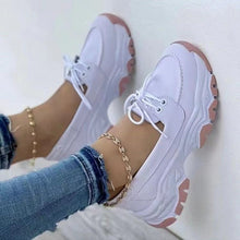 Cargar imagen en el visor de la galería, Round Toe Platform Low Top Lace-Up Sneakers
