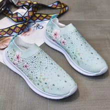 Cargar imagen en el visor de la galería, Women&#39;s Rhinestone Stretch Casual Breathable Sneakers
