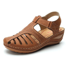 Load image into Gallery viewer, Premium Lightweight Leather Sandals
