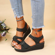 Cargar imagen en el visor de la galería, Women&#39;s round toe platform Velcro sandals-UK
