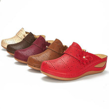 Cargar imagen en el visor de la galería, Women&#39;s Wedge Hollow Breathable Slippers
