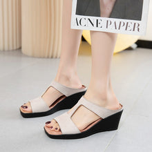 Load image into Gallery viewer, Women&#39;s new wedge fish mouth sandals
