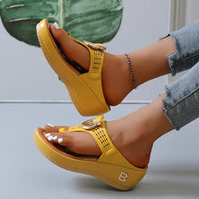 Cargar imagen en el visor de la galería, Ladies Flip Flop Wedge slippers
