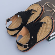 Cargar imagen en el visor de la galería, Round Toe Flat Fringed Sandals
